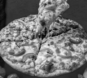 Veg cheese spice pizza