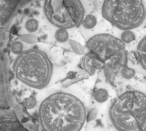 Tomata cheese pizza