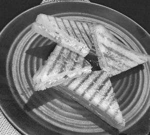 Paneer grilled sandwich