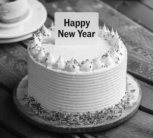 Happy New Year Vanilla Cake 500Gm