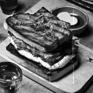 Brown Bbq Egg Grilled Sandwich