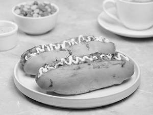 Chilli Paneer Hotdog