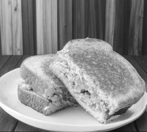 Scrambled egg sandwich