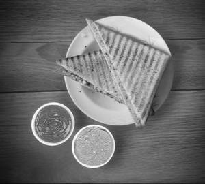Veg Grilled Sandwich (1 pc)