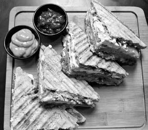 Veg club sandwich [3 layer]