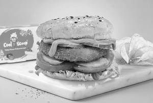Crispy Chilli Cheese Burger