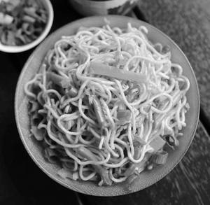 Lhasa Special Chowmein Veg