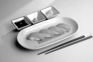 Maguro (Tuna Nigiri)