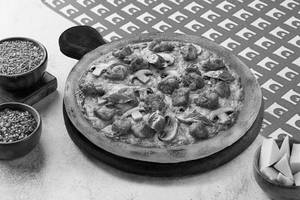 Mushroom Chicken Medium Pizza