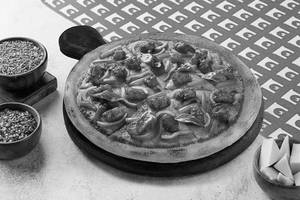 Dragon fire Paneer Pizza