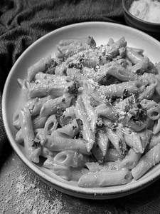 Mushroom & Spinach In Pink Sauce