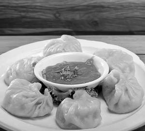 Veg Steamed Momos [ 5 Pcs ]