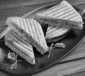 Paneer Tikka Grilled Sandwich