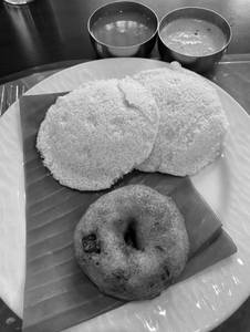 Idli 2 vada1