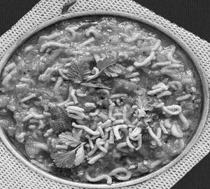 Sev tomata masala