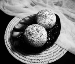 Motichur Laddu [Big, 250 Grams]