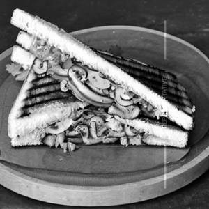 Mushroom grill sandwich