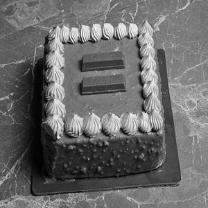 Kitkat Cake (400 Gms)