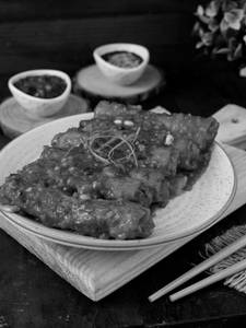 Shanghai-style Tossed Spring Rolls