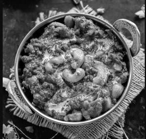Paneer Kaju Curry