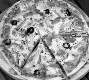 Spicy Blast Pizza