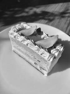 Vanilla Strawberry Cake Pastry(cake Slice)
