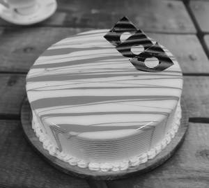 Red Vancho Cake