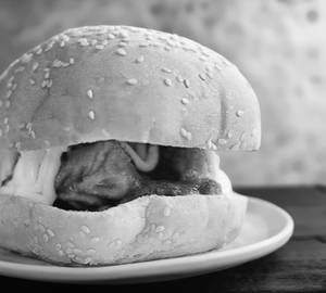 Chicken momo burger
