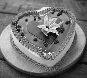 Black Currant Fusion Heart (Eggless) 500G