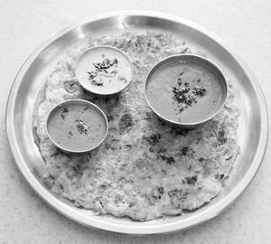 Special Onion Uttapam