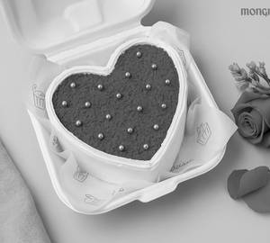 Red Velvet Heart Bento Cake [ 200 G ]