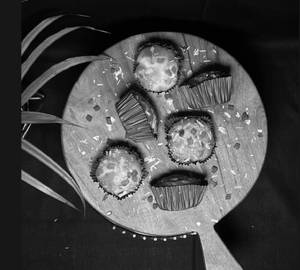 Fruit Vanilla Muffins [Pack Of 6 Pcs]