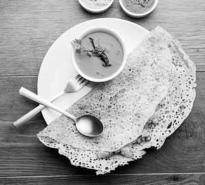 Schezwan rava sada dosa