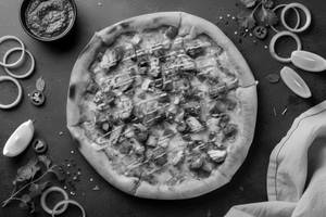 Tandoori Chicken Pizza