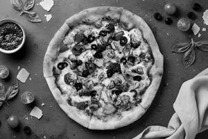 Pesto Marinated Vegetable Pizza