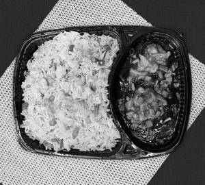 Ronaldo x Hot Garlic Chicken (2Pcs) With Egg Fried Rice