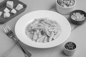 White Sauce Pasta