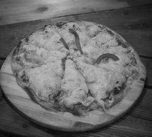 Margherita veg pizza
