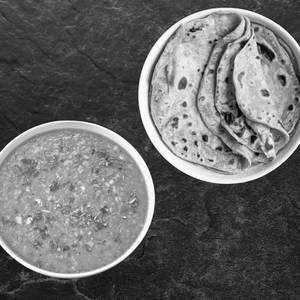 Dal Masala 250 Ml With Multigrain Roti 3 Nos