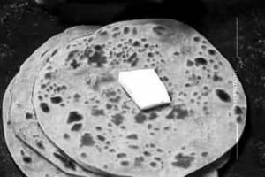Chesse chilli paratha