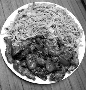 Chicken noodles + chilli chicken (4 pcs)