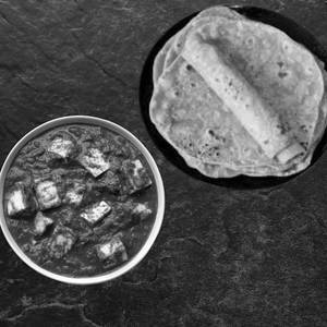 Palak Paneer 250 Ml With Wholewheat Chapati 3 Nos