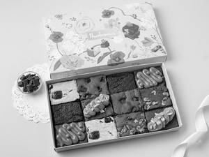 Assorted Brownies Gift Box [12 Pcs]