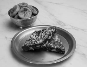 Anjeer Katli