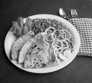 Anda Bhurji 2 Egg and 2 chapati