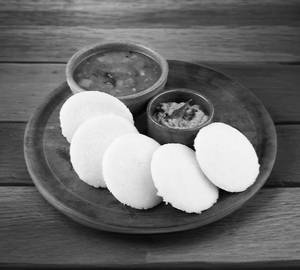 Idly Set with Chuney