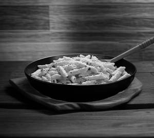 White sause pasta