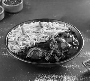 Hakka Noodles And Manchurian Dry