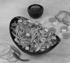 Paneer Noodles with Gravy