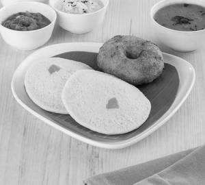 Idli [2 Pieces] And Vada [1 Piece]